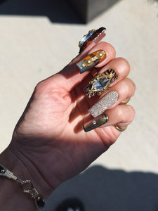 CHRMD x GABBYELANCO 14kt Gold Pavé Set Diamond Nail